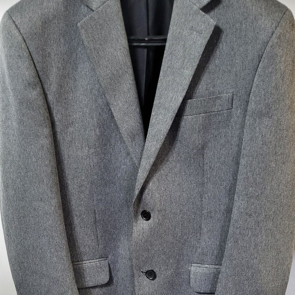 Men IZOD dress suit jacket size 40R (only jacket)